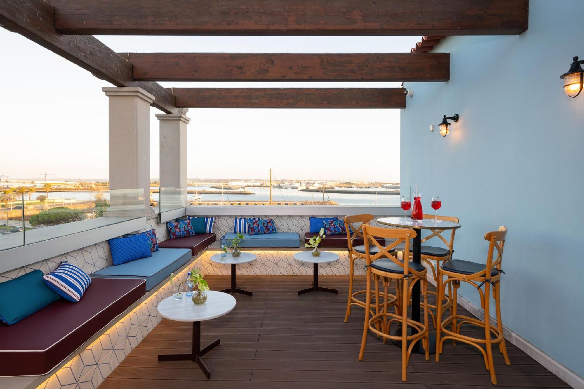 Dona Maria Hotel Figueira da Foz Luaran gambar